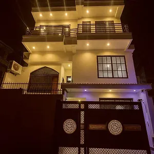 5* Hotel Gauri Paying